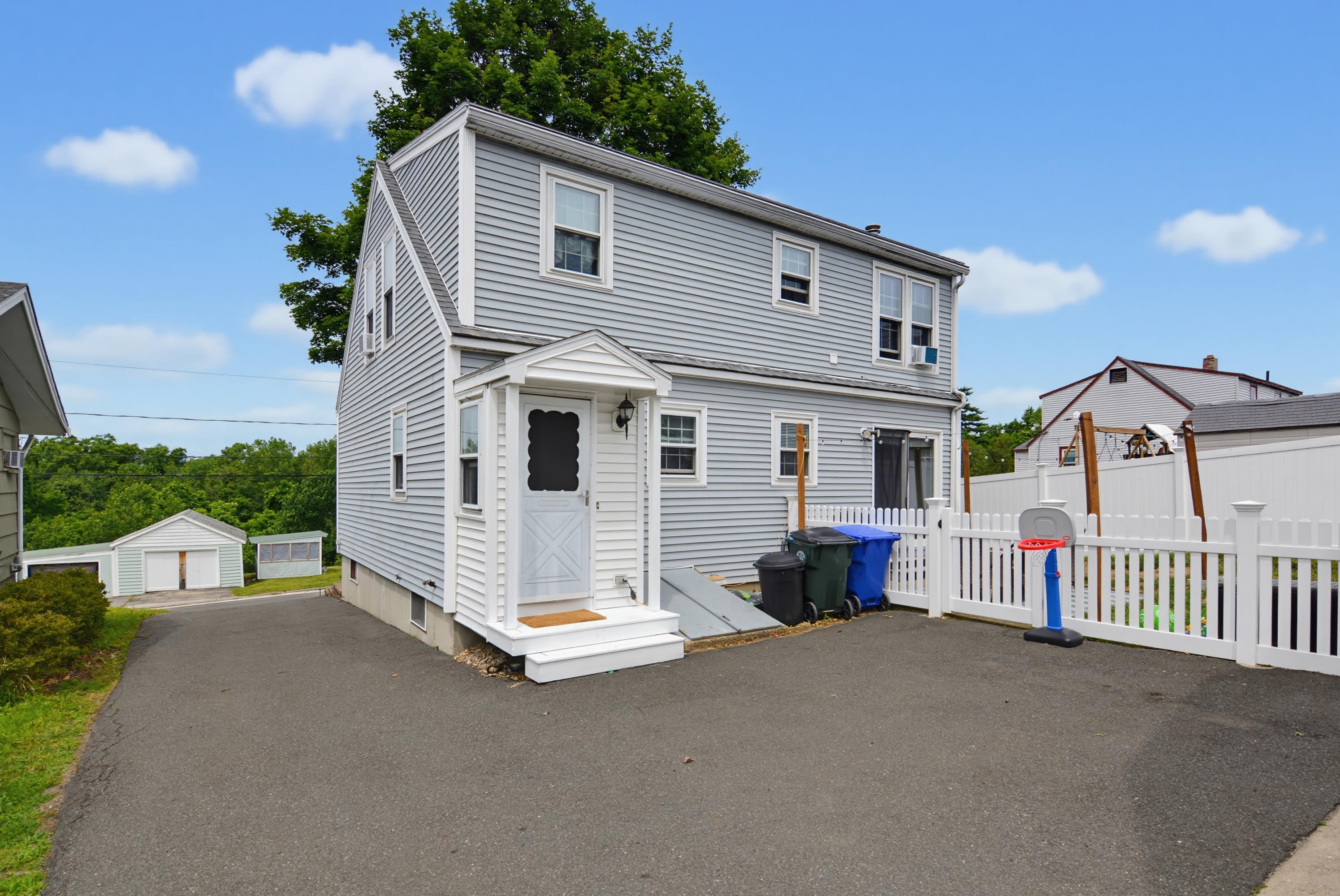 219 Rhode Island Avenue Manchester, NH 03104 - Photo 36 of 37