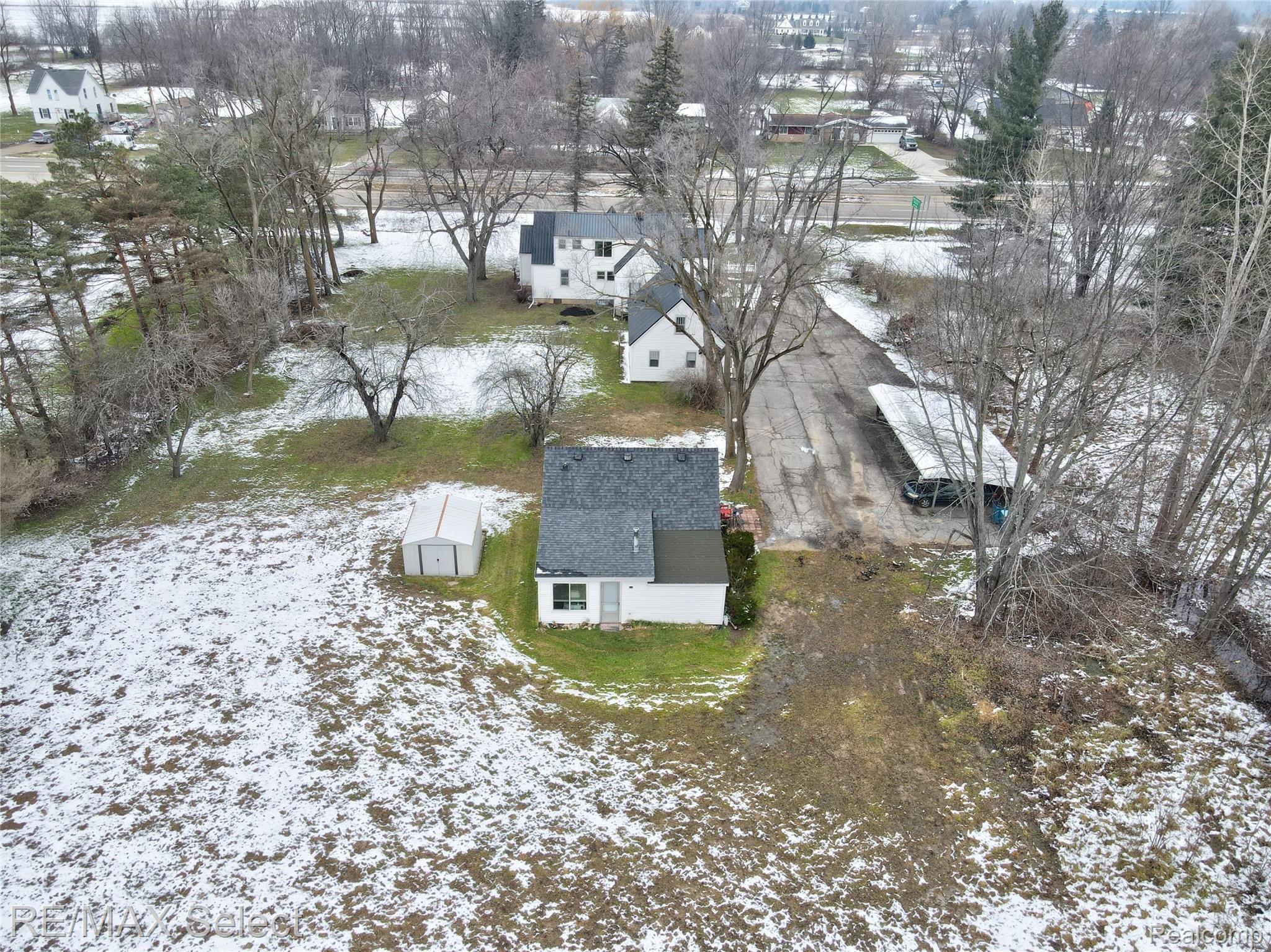 8085 Corunna Road Flint, MI 48532 - Photo 8 of 98 8085 Corunna Rd 007.jpg