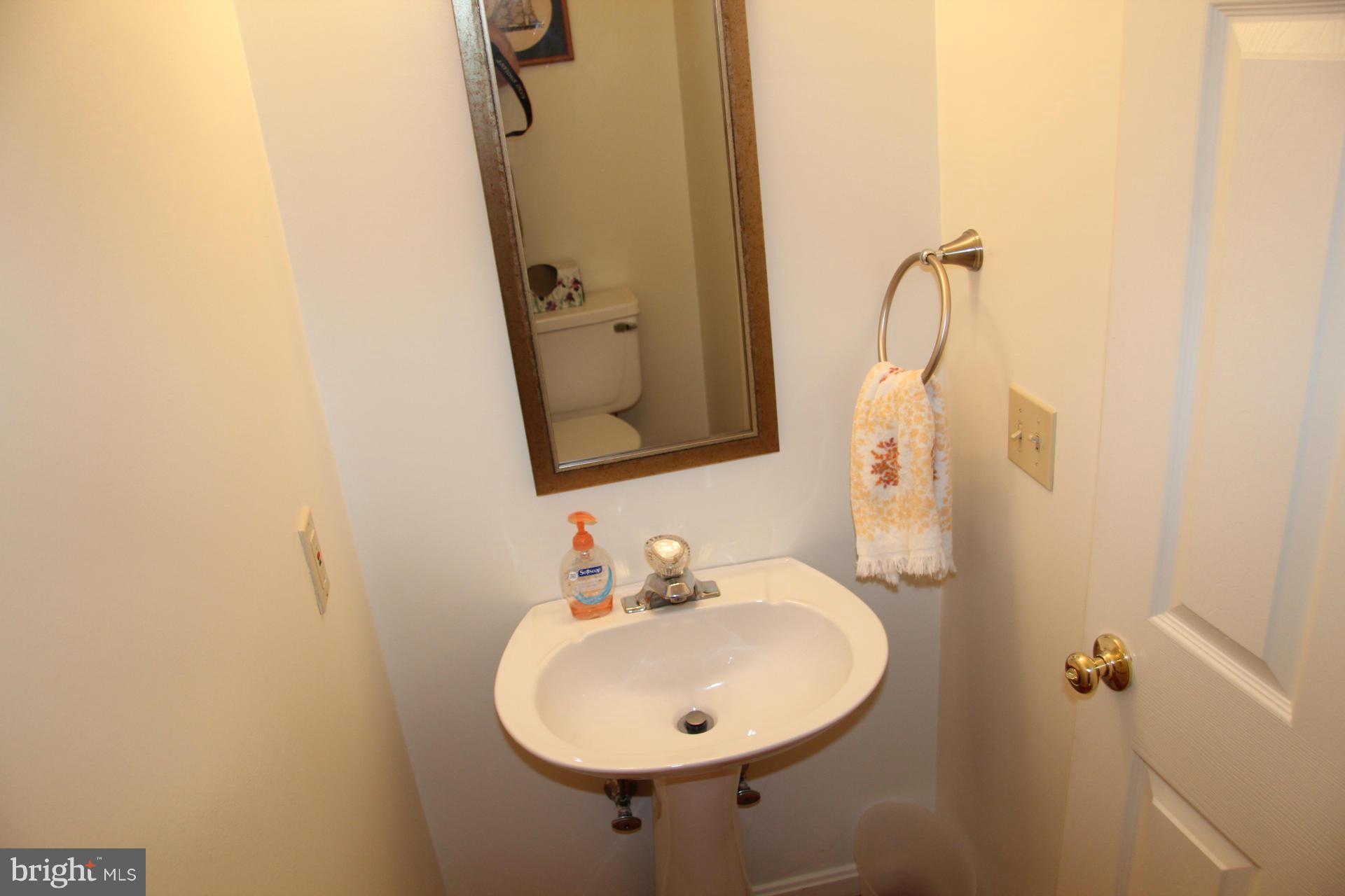 1006 Blackwell Road Annapolis, MD 21403 - Photo 9 of 30 Bath