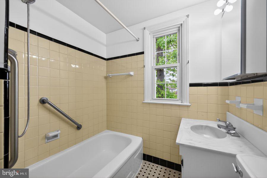 703 Tasker Street Ridley Park, PA 19078 - Photo 11 of 15 Bathroom