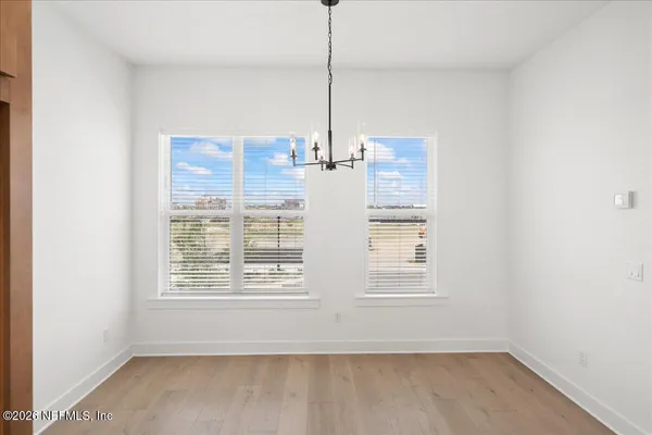 $3,350 | 1928 Prudential Drive, Jacksonville, FL 32207