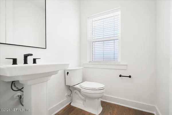 $3,350 | 1928 Prudential Drive, Jacksonville, FL 32207