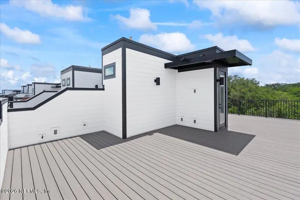 $3,350 | 1928 Prudential Drive, Jacksonville, FL 32207