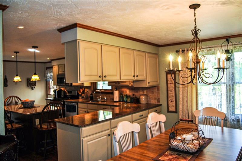 448 Marwood Road Cabot, PA 16023 - Photo 5 of 24