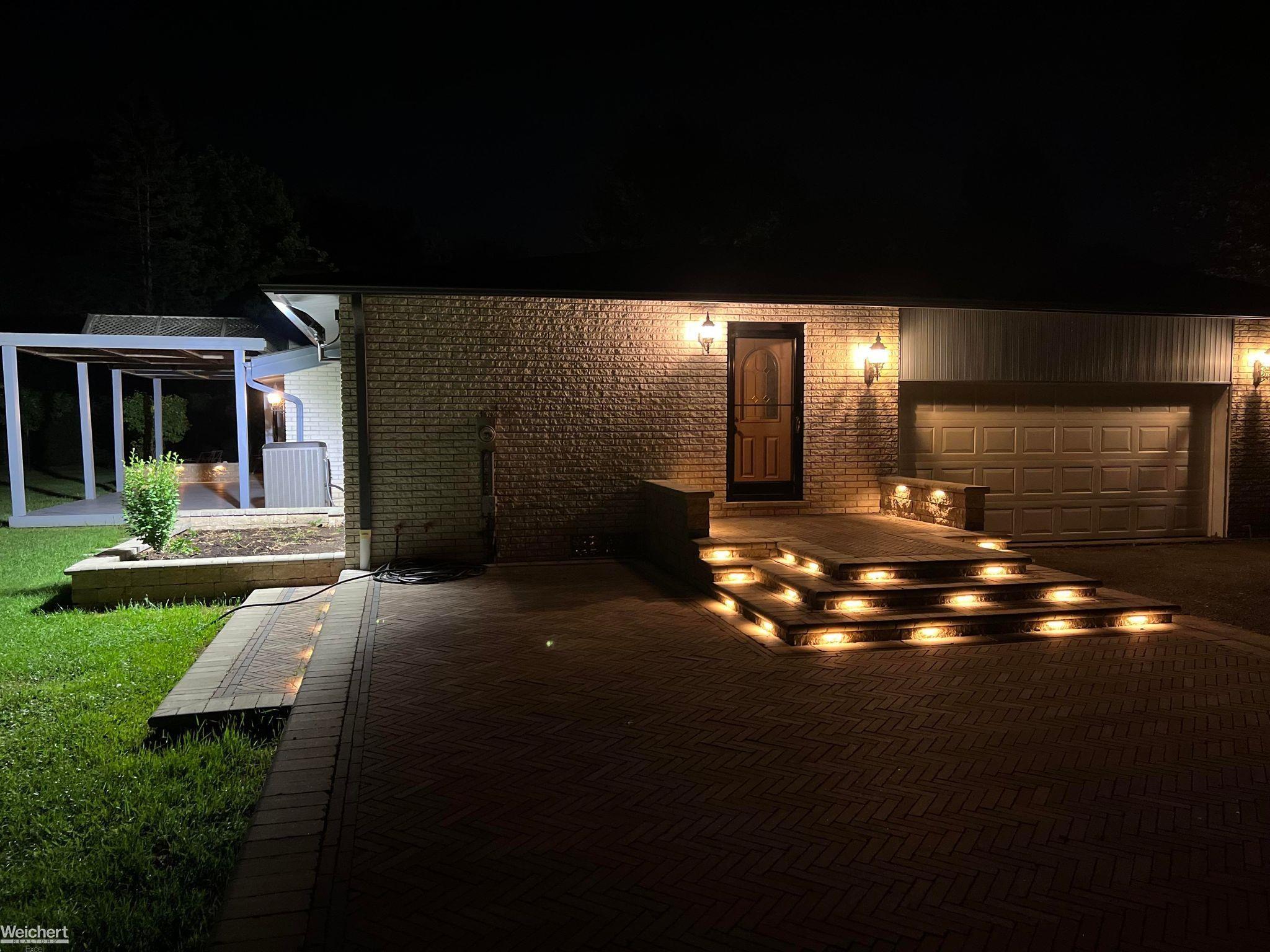 1271 Green Ridge Road Rochester Hills, MI 48309 - Photo 7 of 68