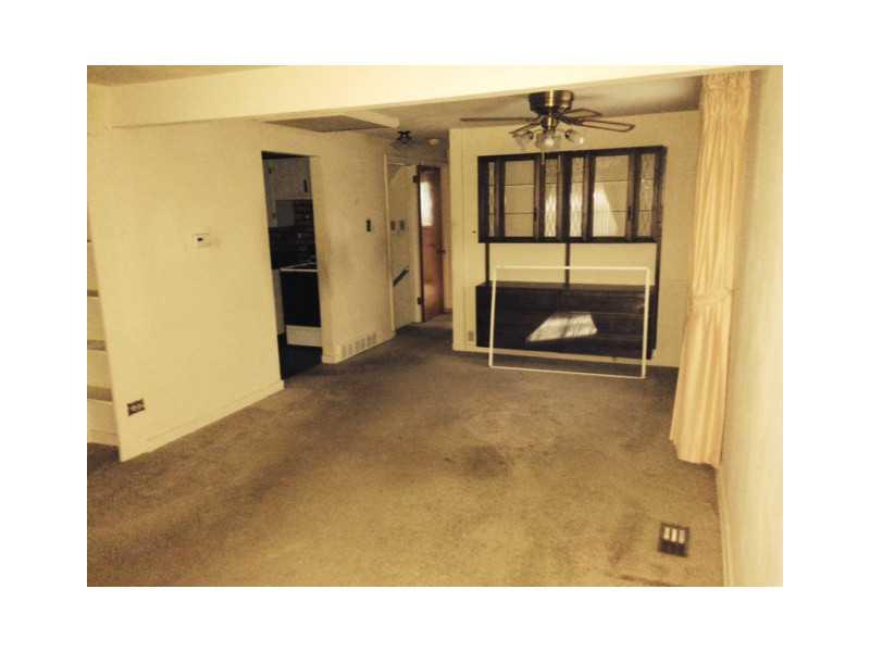 1516 Greentree Road Pittsburgh, PA 15220 - Photo 2 of 10 Living Room. Dining Room Area