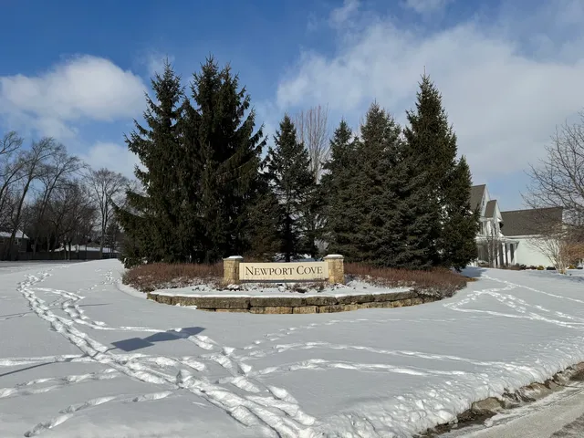 $85,000 | 40729 North N Newport Drive, Antioch, IL 60002