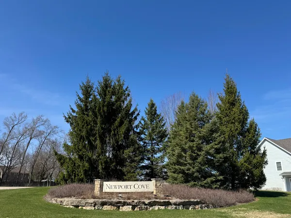 $85,000 | 40729 North N Newport Drive, Antioch, IL 60002