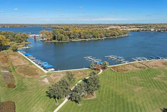 $85,000 | 40729 North N Newport Drive, Antioch, IL 60002