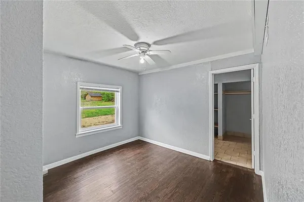 $234,900 | 13308 8th Street, Grandview, MO 64030