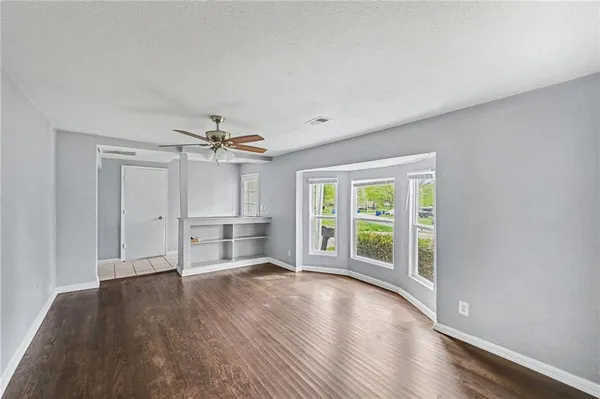 $234,900 | 13308 8th Street, Grandview, MO 64030