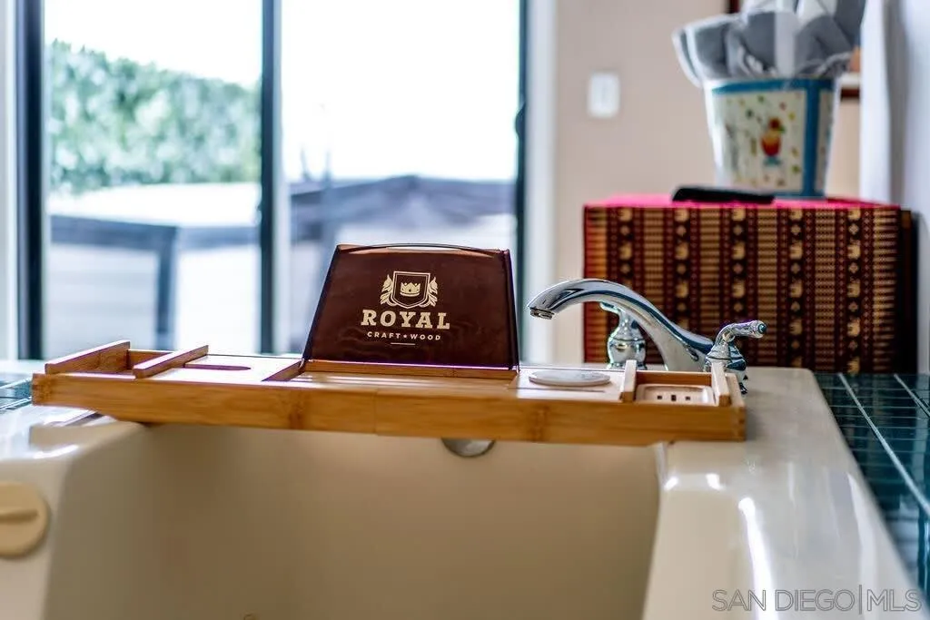 2110 Locust Street San Diego, CA 92106 - Photo 14 of 48