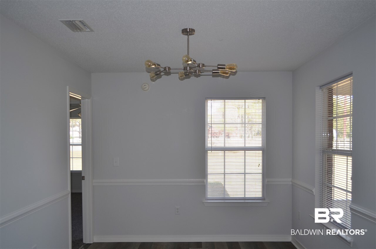 529 Hamilton Boulevard Foley, AL 36535 - Photo 6 of 24