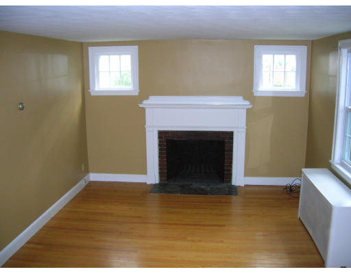 6 Whittier Road Reading, MA 01867 - Photo 8 of 18 Gallery Image 8