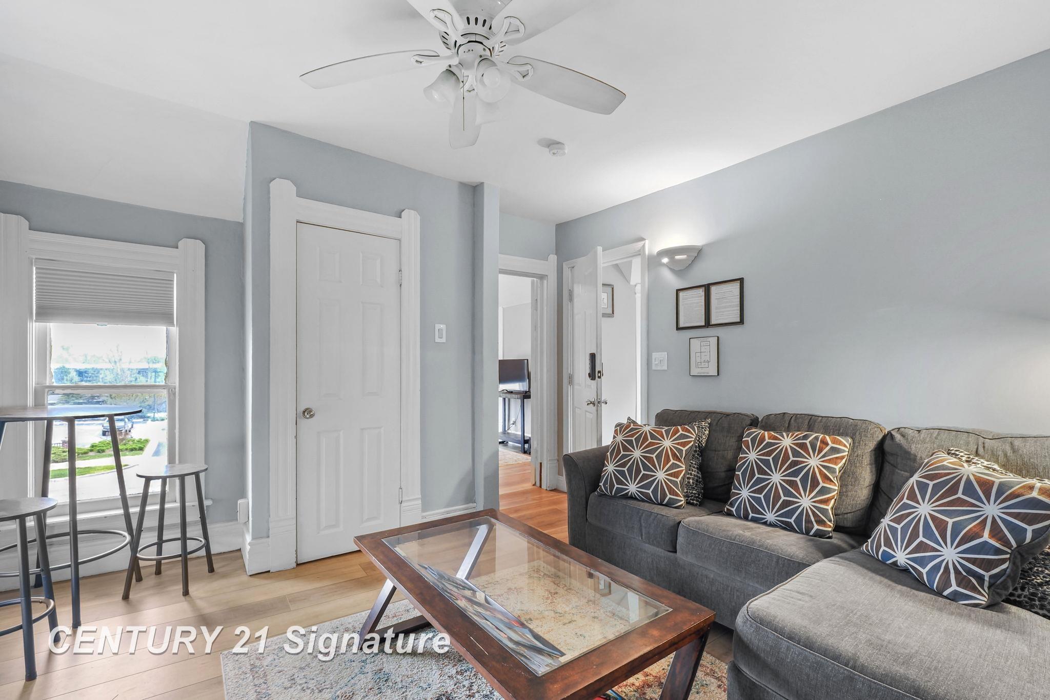 607 West Front Street Traverse City, MI 49684 - Photo 23 of 43