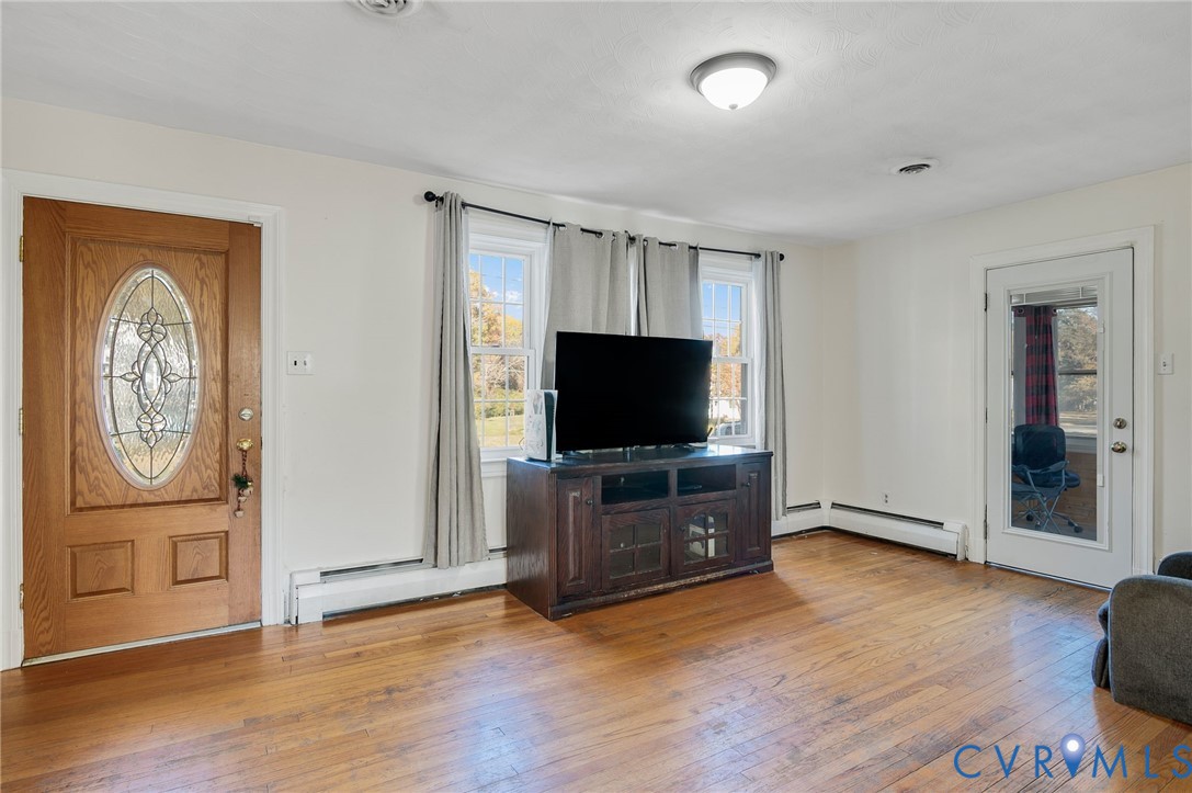 1649 Meadow Road Sandston, VA 23150 - Photo 11 of 25 Gallery Image 11
