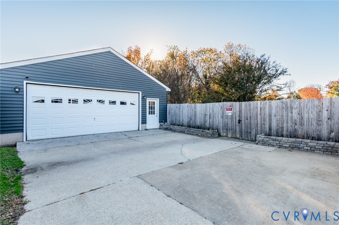 1649 Meadow Road Sandston, VA 23150 - Photo 3 of 25 Gallery Image 3