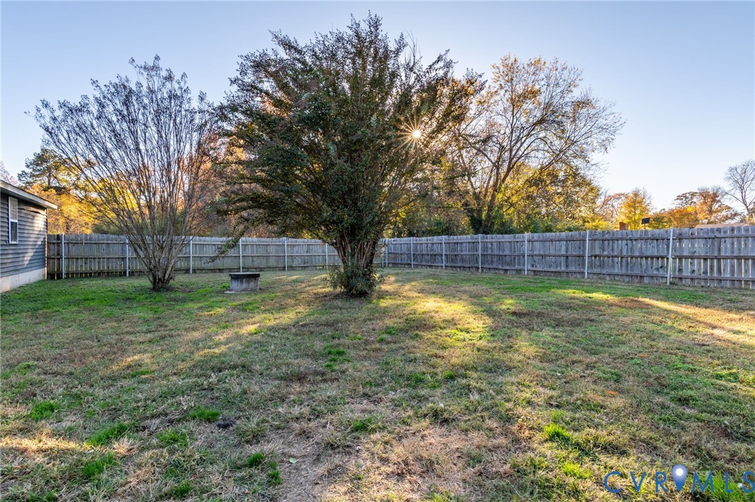 1649 Meadow Road Sandston, VA 23150 - Photo 7 of 25 Gallery Image 7