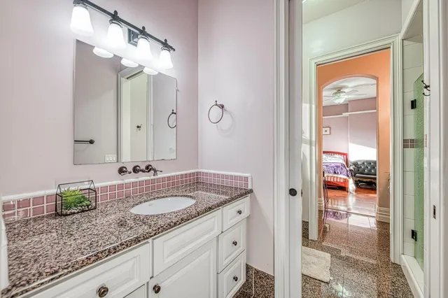 $1,900,000 | 4266 North College Avenue, Fresno, CA 93704