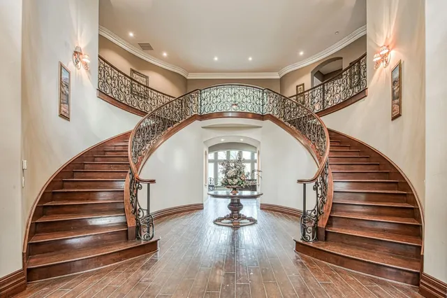 $1,900,000 | 4266 North College Avenue, Fresno, CA 93704