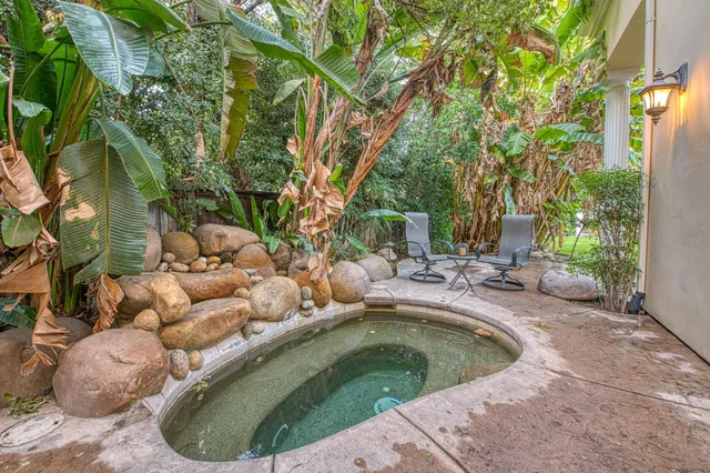 $1,900,000 | 4266 North College Avenue, Fresno, CA 93704