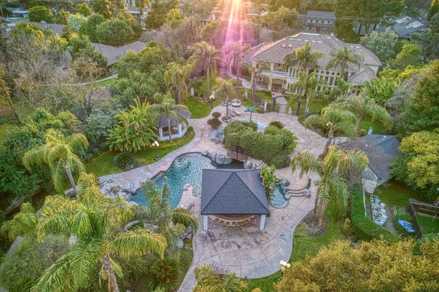 $1,900,000 | 4266 North College Avenue, Fresno, CA 93704