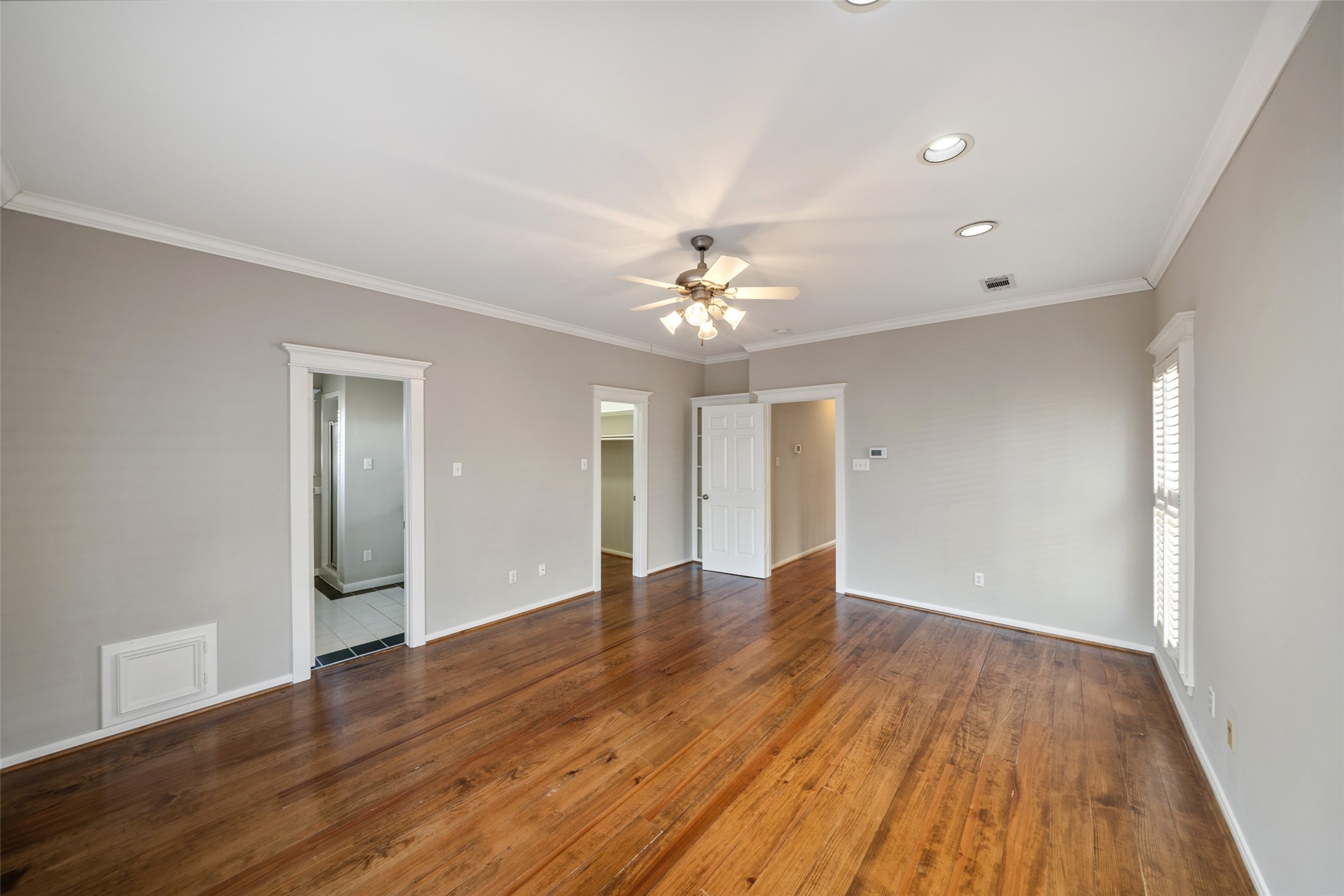 1342 Allston Street Houston, TX 77008 - Photo 22 of 39 Unstaged view highlights the room’s scale, ceiling height, and flexible layout potential.