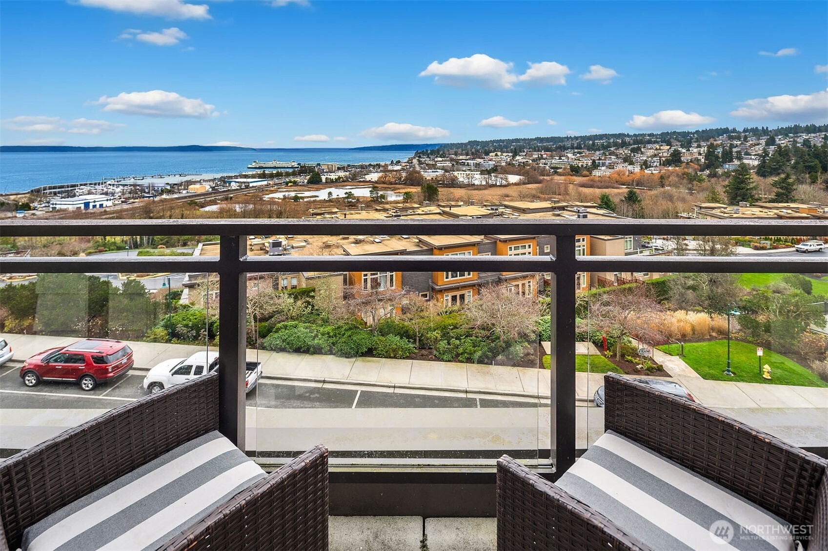 50 Pine Street, Unit 404 Edmonds, WA 98020 - Photo 4 of 33 a view of a balcony with city view