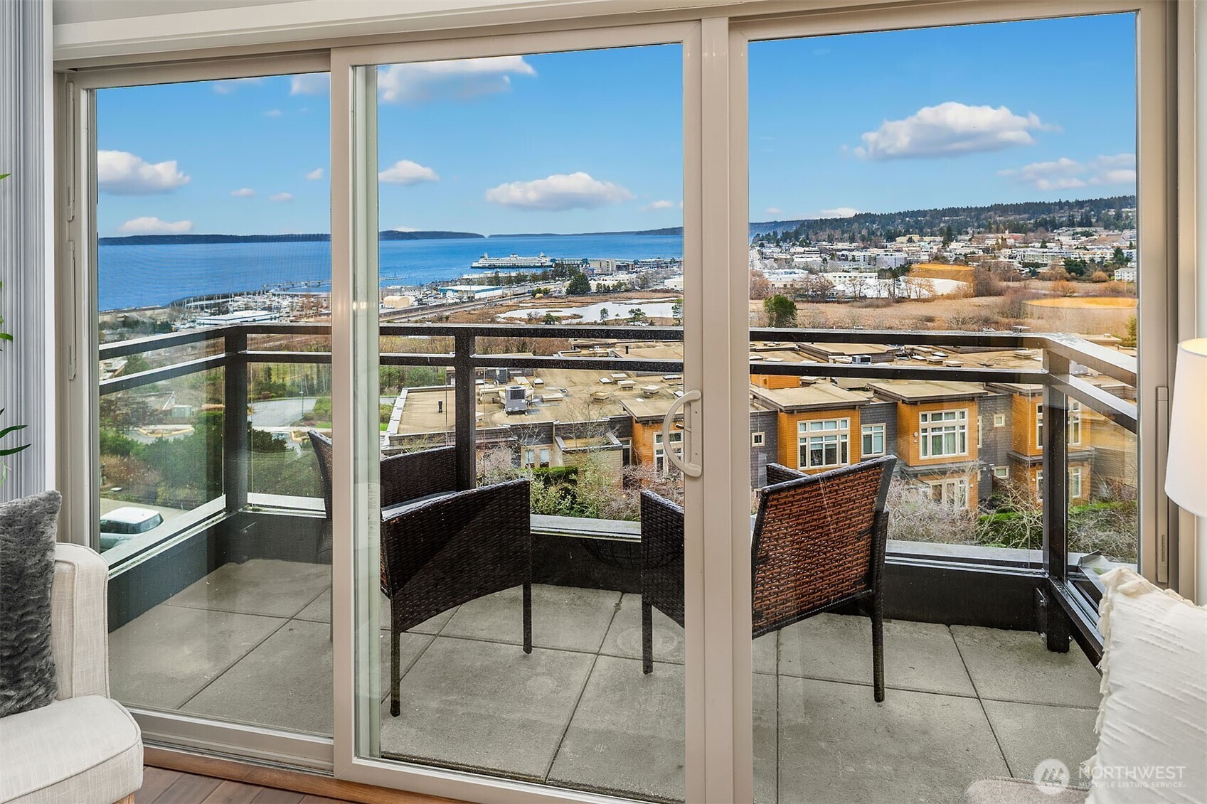 50 Pine Street, Unit 404 Edmonds, WA 98020 - Photo 5 of 33