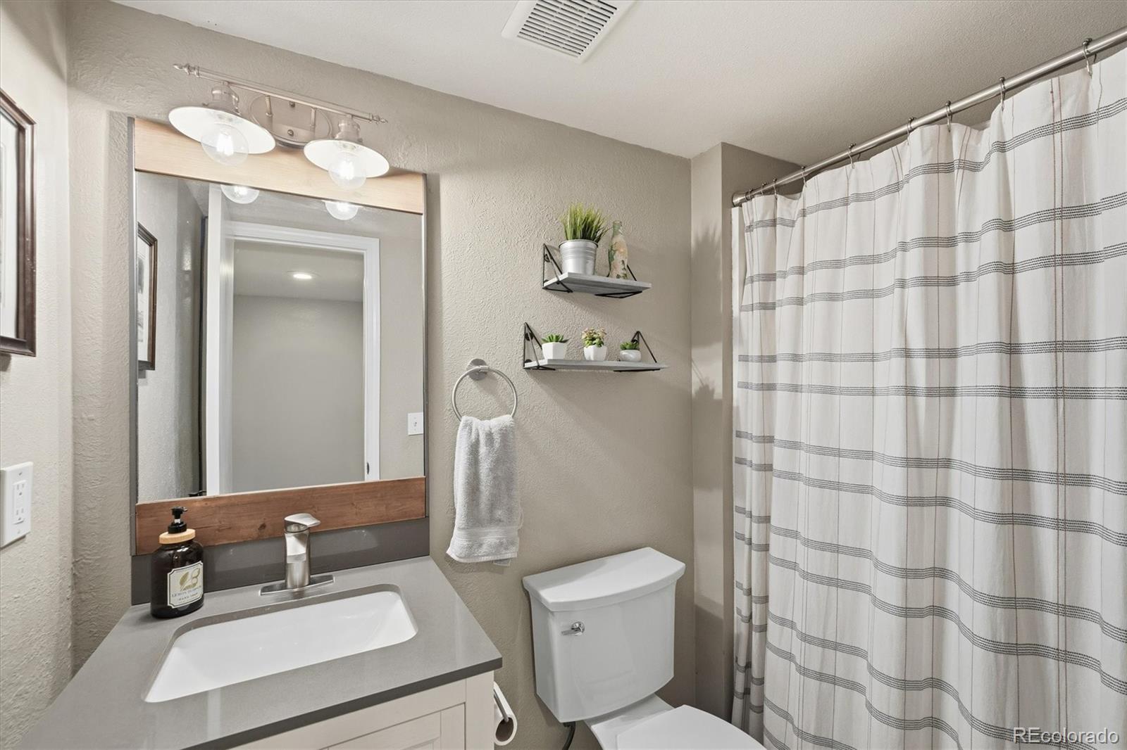 508 Longfellow Lane Highlands Ranch, CO 80126 - Photo 25 of 50 Gallery Image 25