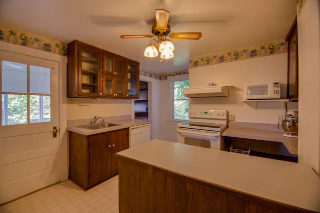 95 Captain Shands Road Weyers Cave, VA 24486 - Photo 4 of 29 Gallery Image 4