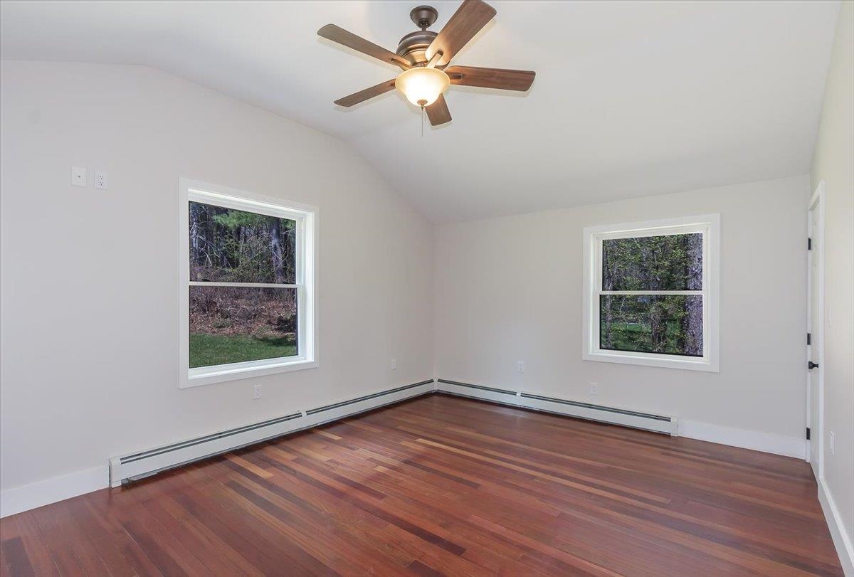 7 Ermer Road Derry, NH 03038 - Photo 32 of 55
