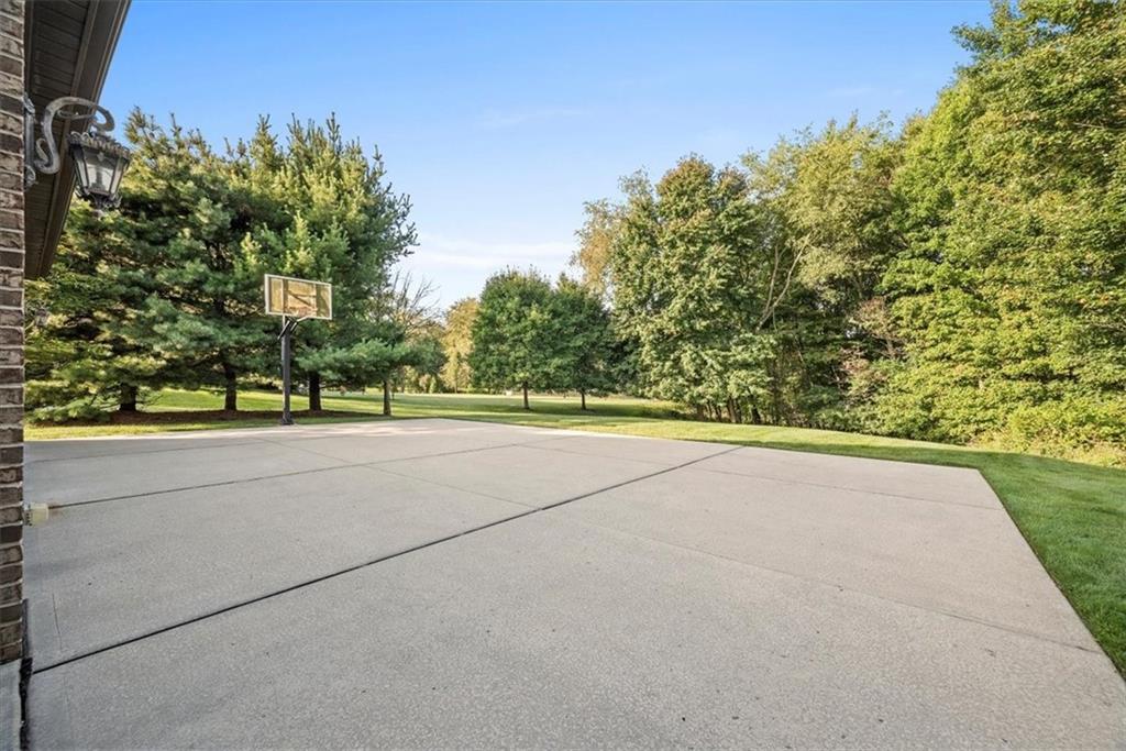 312 Cambridge Drive Mars, PA 16046 - Photo 39 of 50 a view of a garden