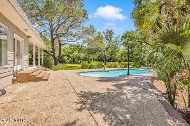 $1,600,000 | 24071 Cuevas Delisle Road, Unit A), Pass Christian, MS 39571