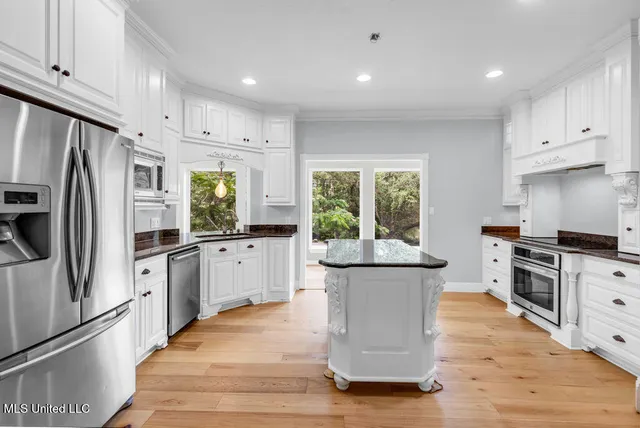 $1,600,000 | 24071 Cuevas Delisle Road, Unit A), Pass Christian, MS 39571