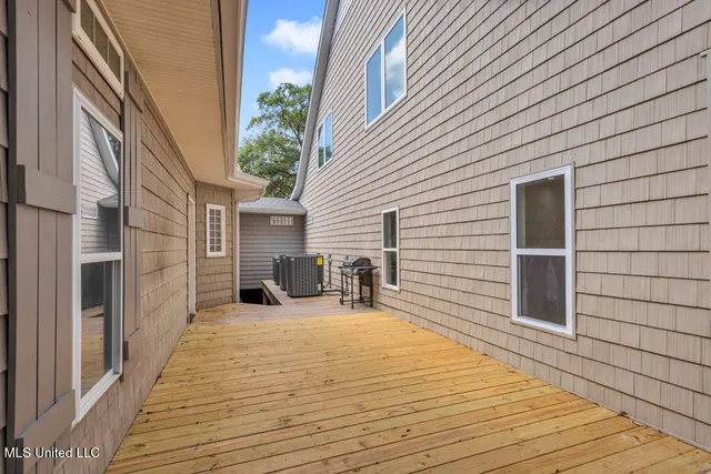 $1,600,000 | 24071 Cuevas Delisle Road, Unit A), Pass Christian, MS 39571