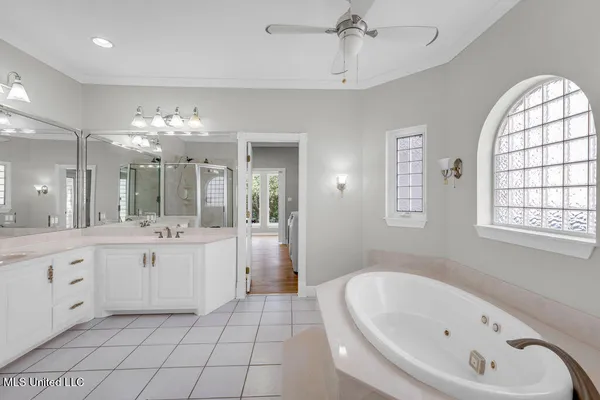 $1,600,000 | 24071 Cuevas Delisle Road, Unit A), Pass Christian, MS 39571