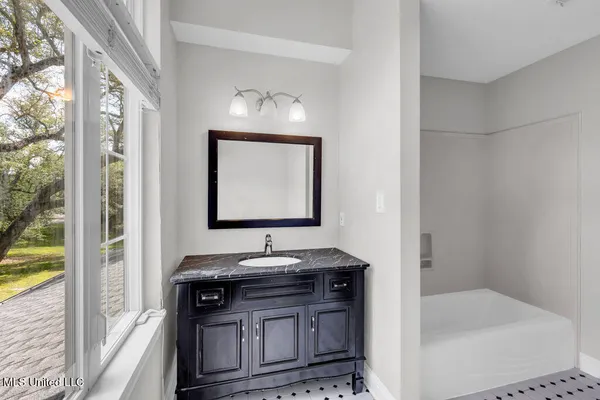 $1,600,000 | 24071 Cuevas Delisle Road, Unit A), Pass Christian, MS 39571