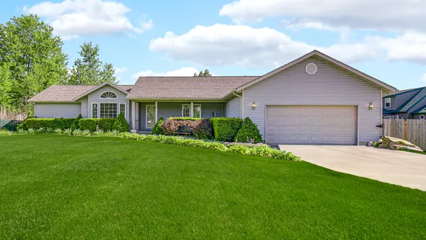 $390,000 | 740 West 275 South, Hebron, IN 46341