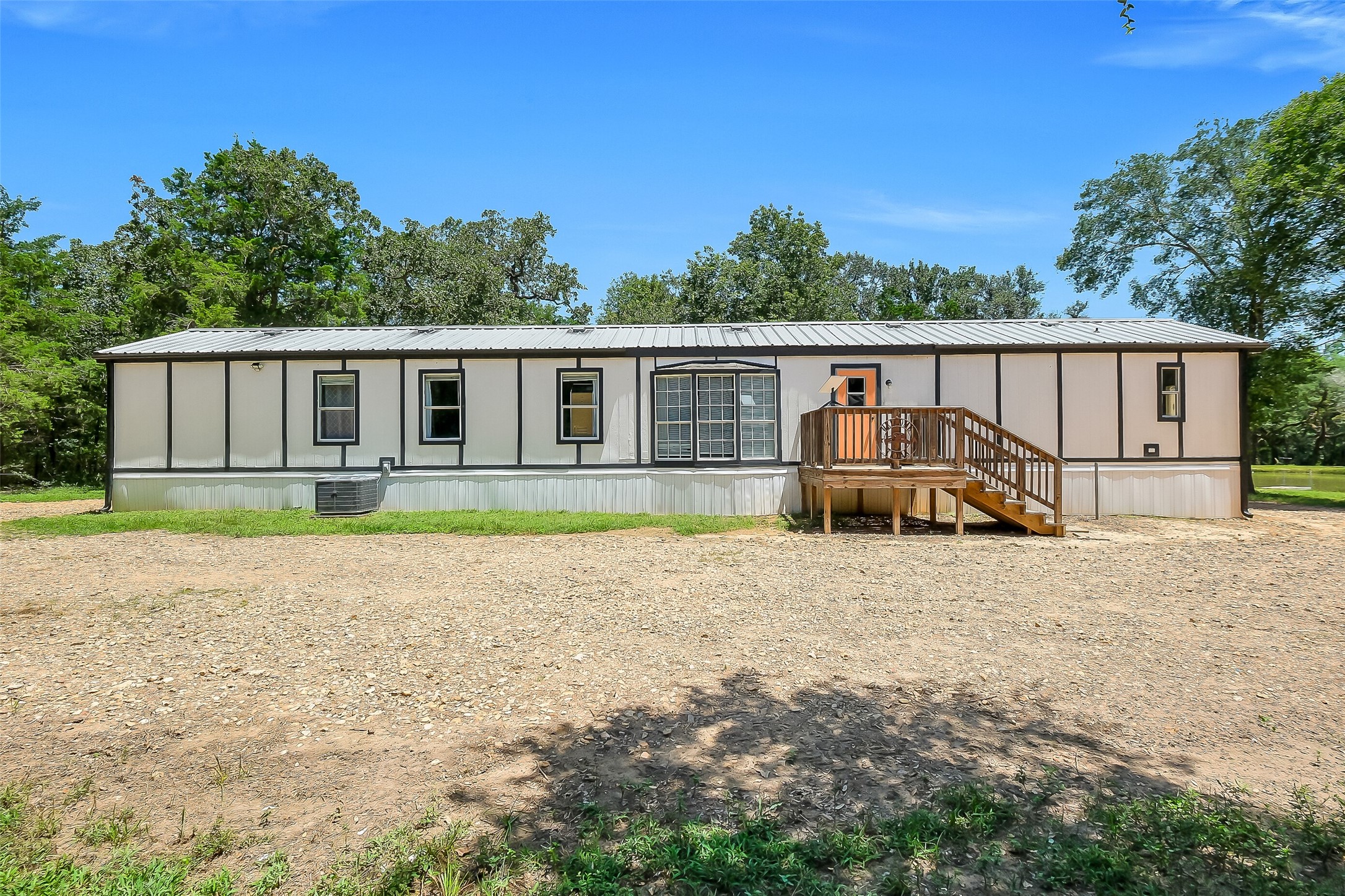 2980 Interstate 10 Weimar, TX 78962 - Photo 31 of 49 Gallery Image 31