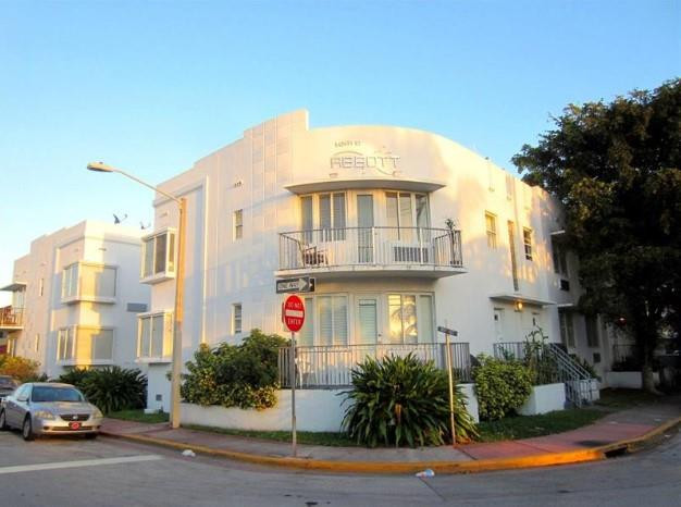 320 80th Street, Unit 15 Miami Beach, FL 33141 - Photo 12 of 18 a front view of a building