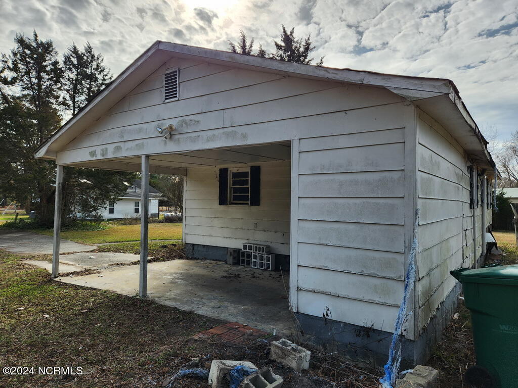 203 A Outerbridge Road Williamston, NC 27892 - Photo 5 of 16 RIGHT