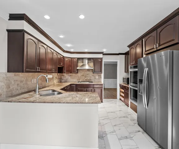 $515,000 | 28043 New Bedford, Farmington Hills, MI 48334