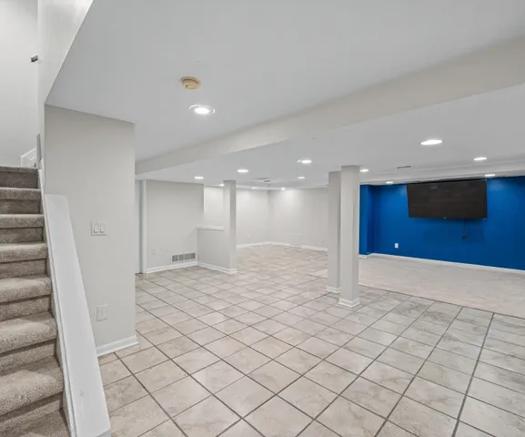 $515,000 | 28043 New Bedford, Farmington Hills, MI 48334