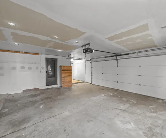 $515,000 | 28043 New Bedford, Farmington Hills, MI 48334