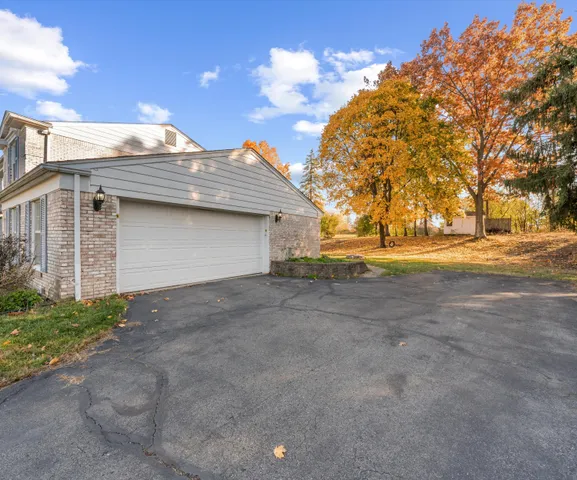 $515,000 | 28043 New Bedford, Farmington Hills, MI 48334