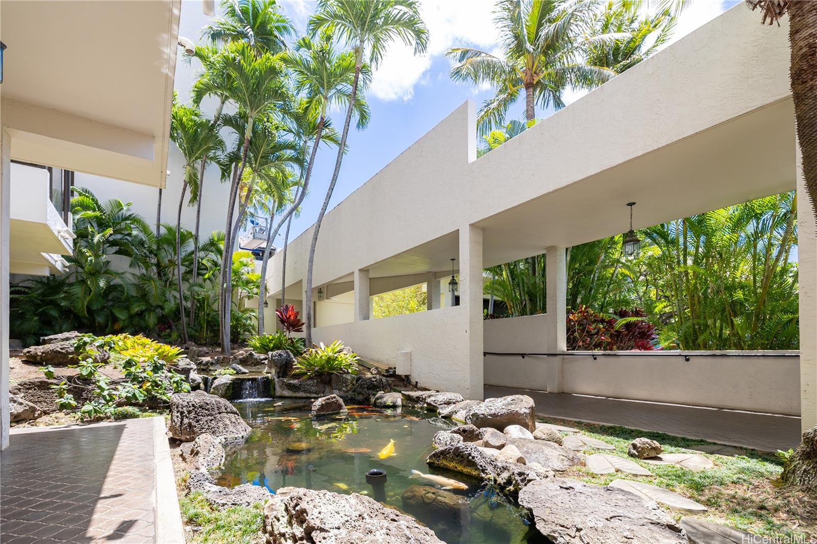 500 Lunalilo Home Road, Unit 14C Honolulu, HI 96825 - Photo 15 of 25 Enjoy Koi Pond!