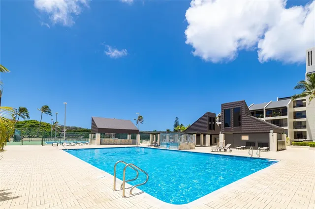 $855,000 | 500 Lunalilo Home Road, Unit 14C, Honolulu, HI 96825