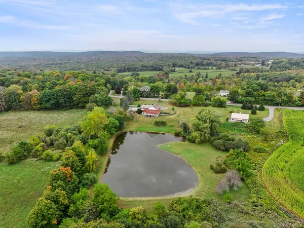 $900,000 | 3534 Highway 82, Millbrook, NY 12545