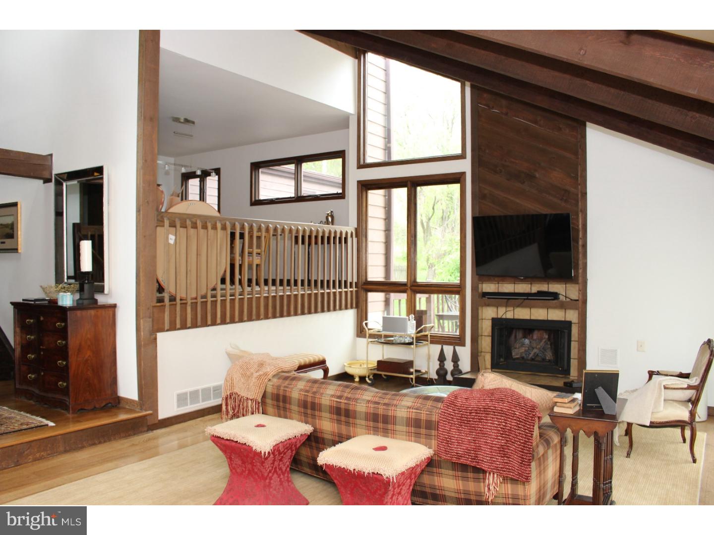 547 Atterbury Road Villanova, PA 19085 - Photo 7 of 25